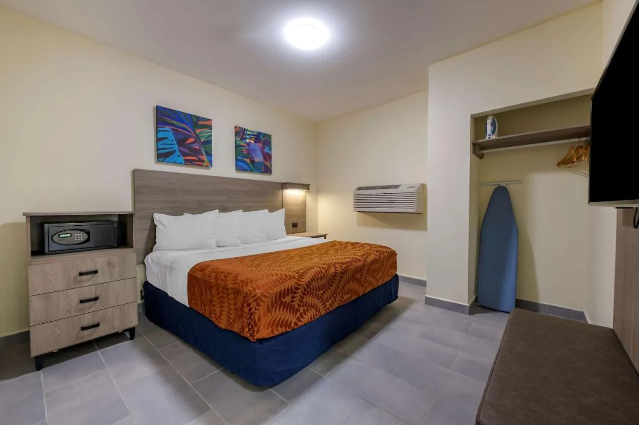 Hotel Mayaguez Plaza, BW Signature Collection 3*,